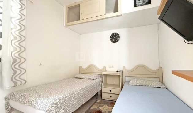 Odsprzedaż - Kamienica - Torrevieja - Costa Blanca