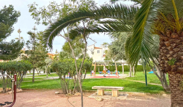 Odsprzedaż - Kamienica - Torrevieja - Costa Blanca
