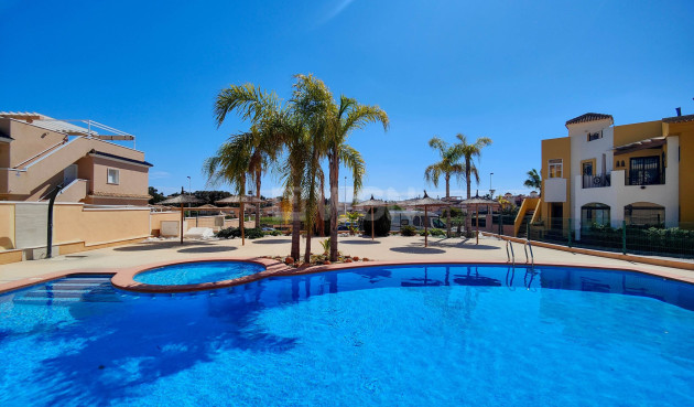Wiederverkauf - Wohnung - Orihuela Costa - Costa Blanca