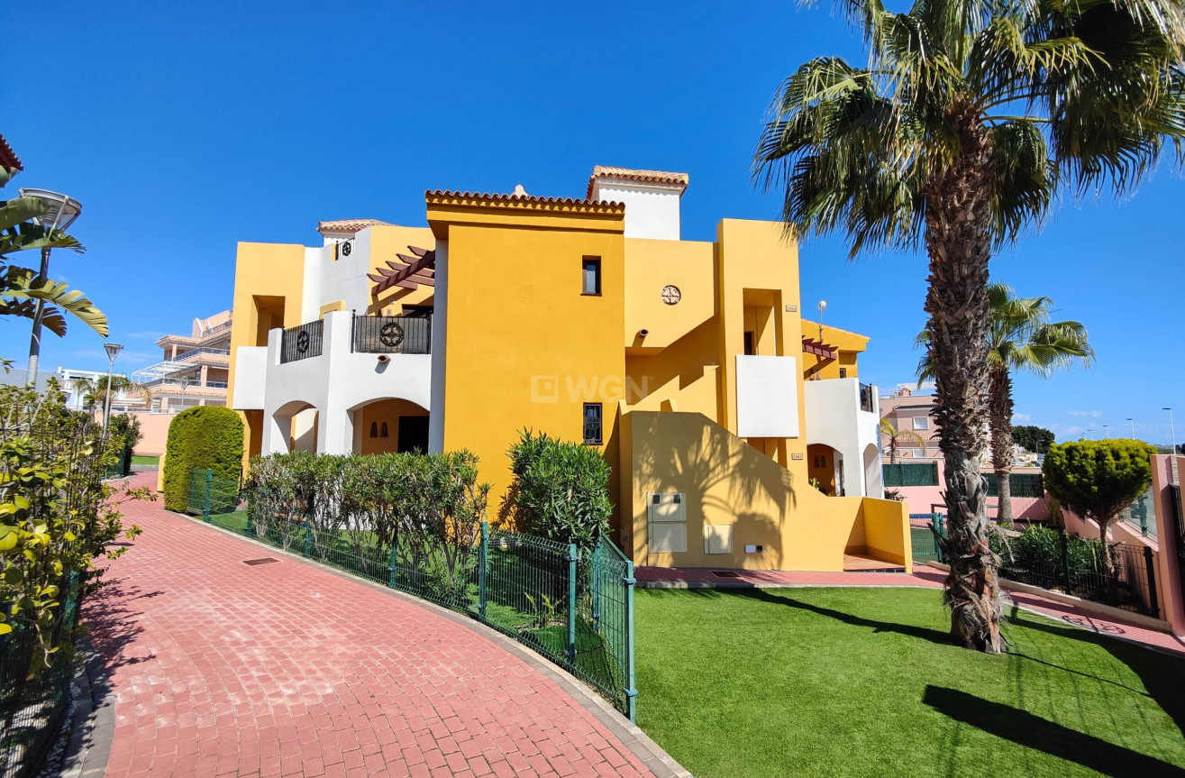 Wiederverkauf - Wohnung - Orihuela Costa - Costa Blanca