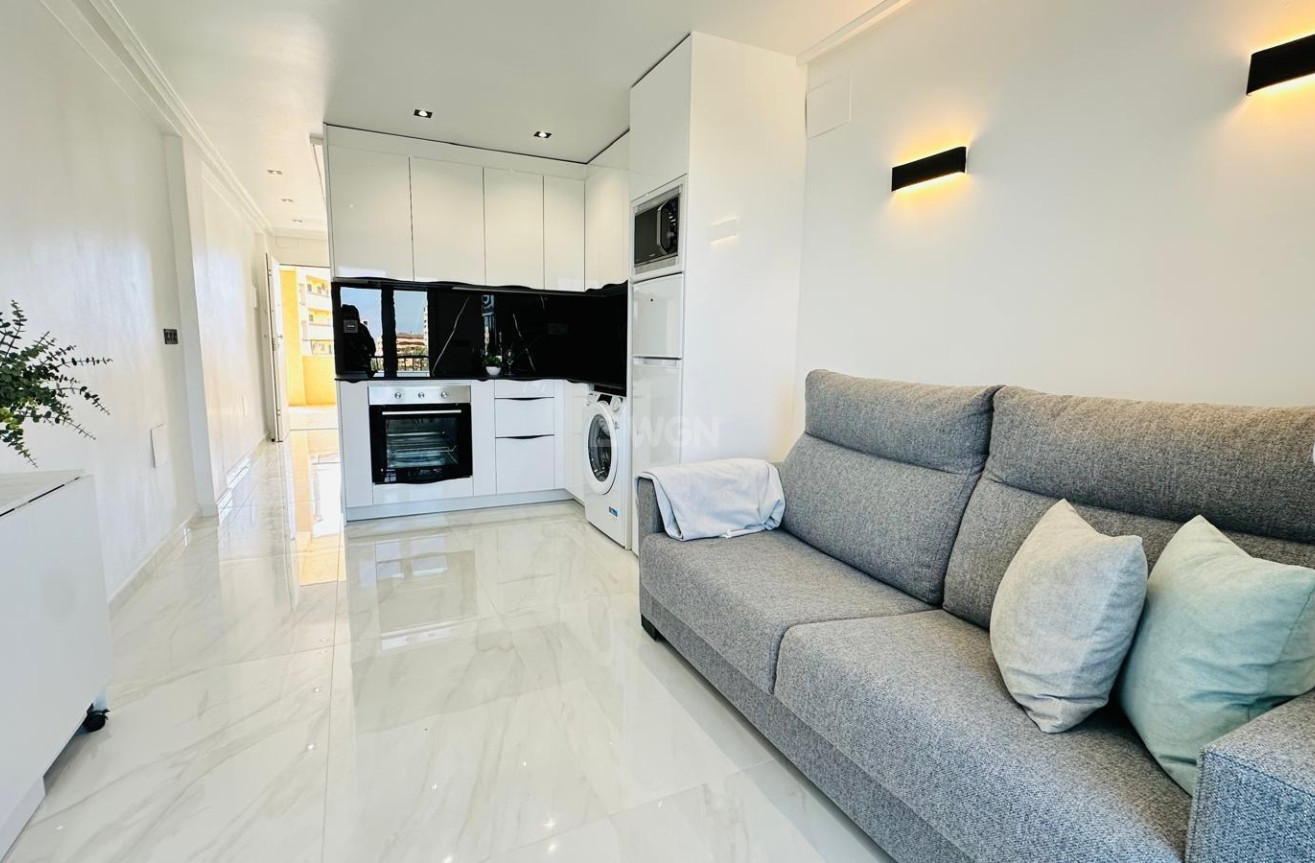 Wiederverkauf - Wohnung - Torrevieja - Cabo Cervera