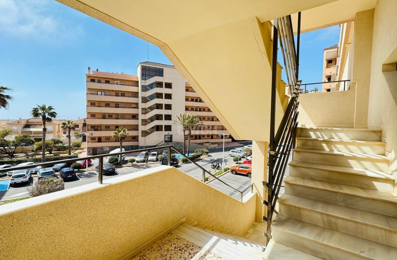 Wiederverkauf - Wohnung - Torrevieja - Cabo Cervera