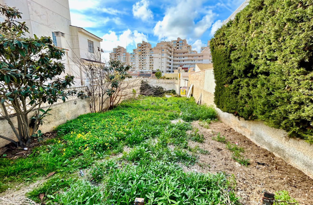Resale - Plot / Land - Torrevieja - Costa Blanca