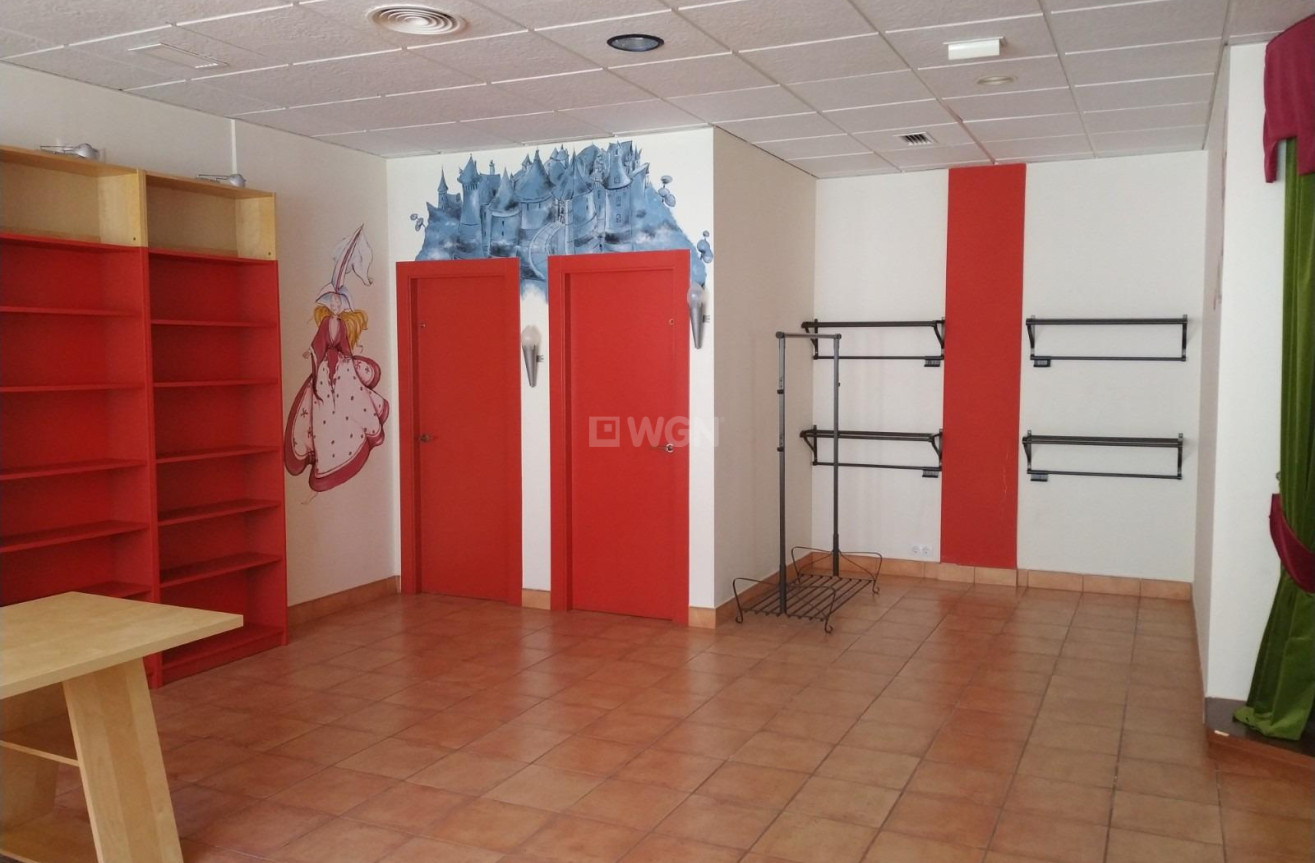 Resale - Commercial - Pilar de la Horadada