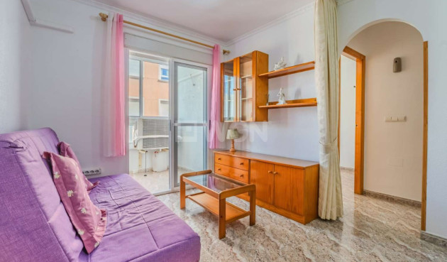 Resale - Apartment / flat - Torrevieja - Costa Blanca