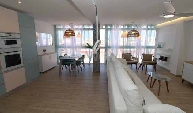 Resale - Penthouse - Lo Pagan - Villananitos