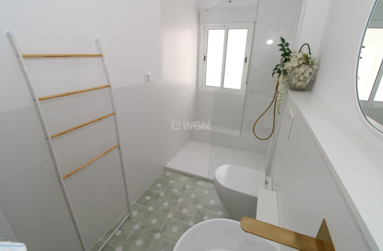 Resale - Penthouse - Lo Pagan - Villananitos