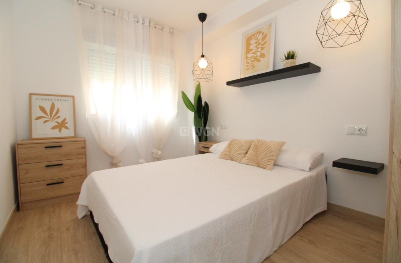 Resale - Penthouse - Lo Pagan - Villananitos