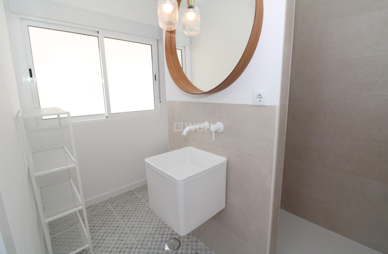 Resale - Penthouse - Lo Pagan - Villananitos