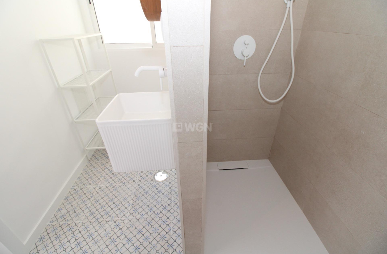 Resale - Penthouse - Lo Pagan - Villananitos