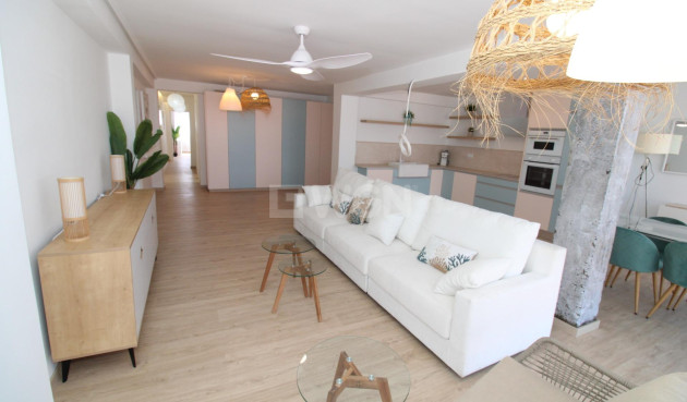 Resale - Penthouse - Lo Pagan - Villananitos