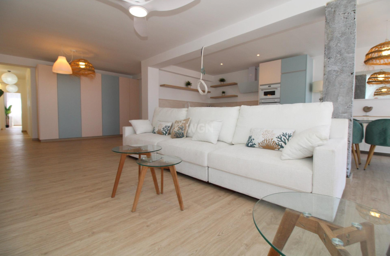 Resale - Penthouse - Lo Pagan - Villananitos