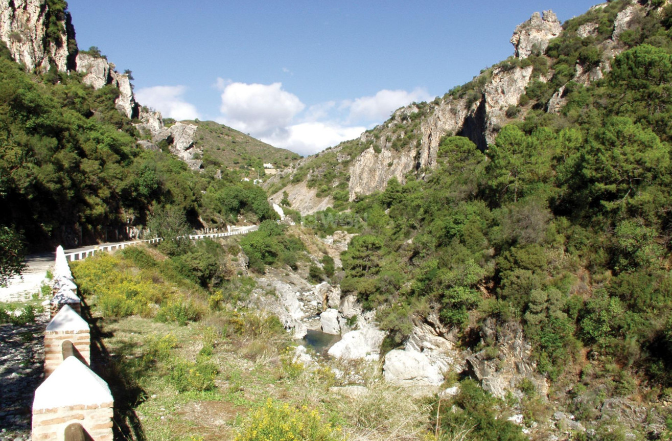 Nowy budynek - Daszek - Benahavís - pueblo