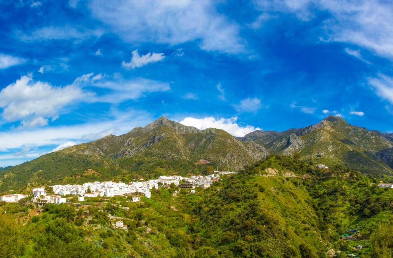 Nowy budynek - Mieszkanie w bloku - Istán - Cerros De Los Lagos