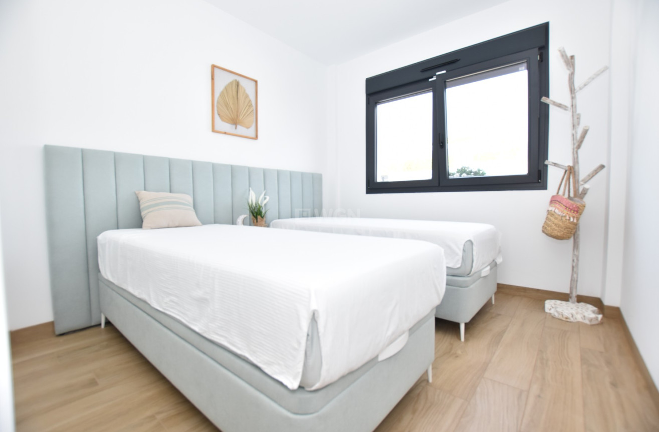 Odsprzedaż - Mieszkanie w bloku - Torrevieja - Costa Blanca