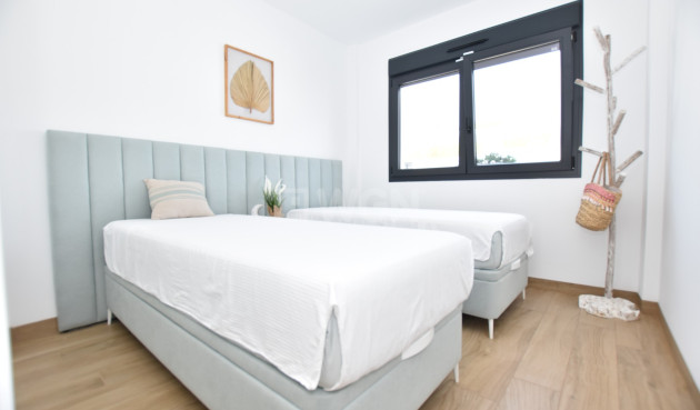 Odsprzedaż - Mieszkanie w bloku - Torrevieja - Costa Blanca