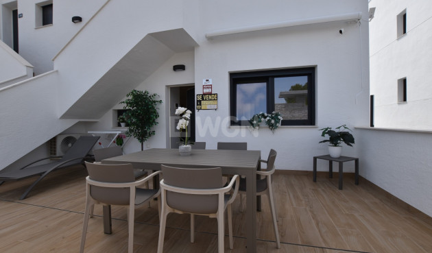 Odsprzedaż - Mieszkanie w bloku - Torrevieja - Costa Blanca