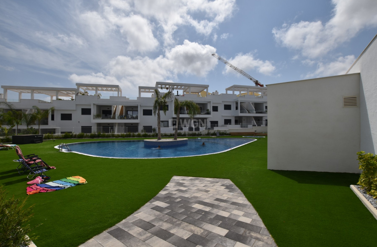 Odsprzedaż - Mieszkanie w bloku - Torrevieja - Costa Blanca