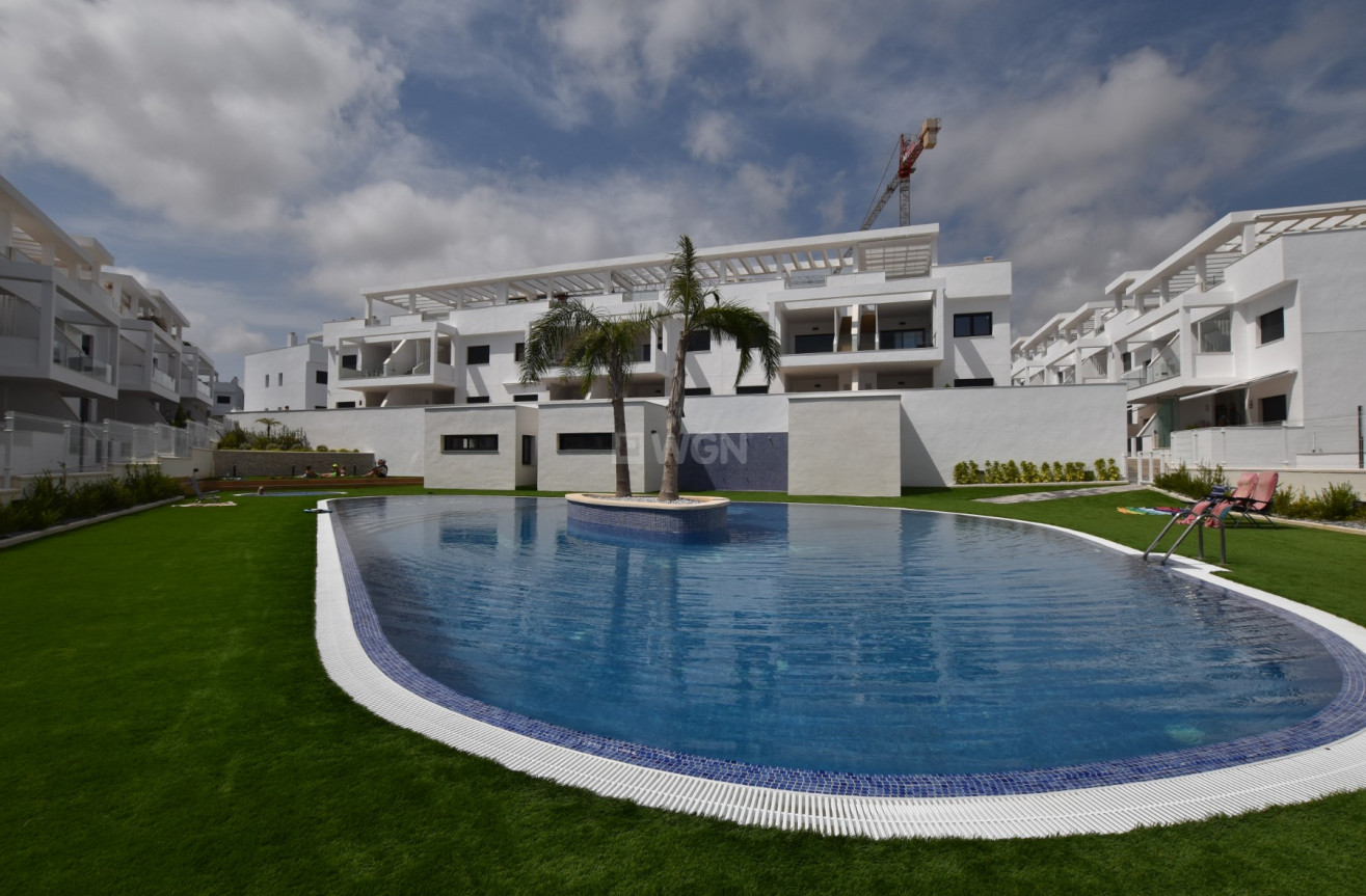 Odsprzedaż - Mieszkanie w bloku - Torrevieja - Costa Blanca