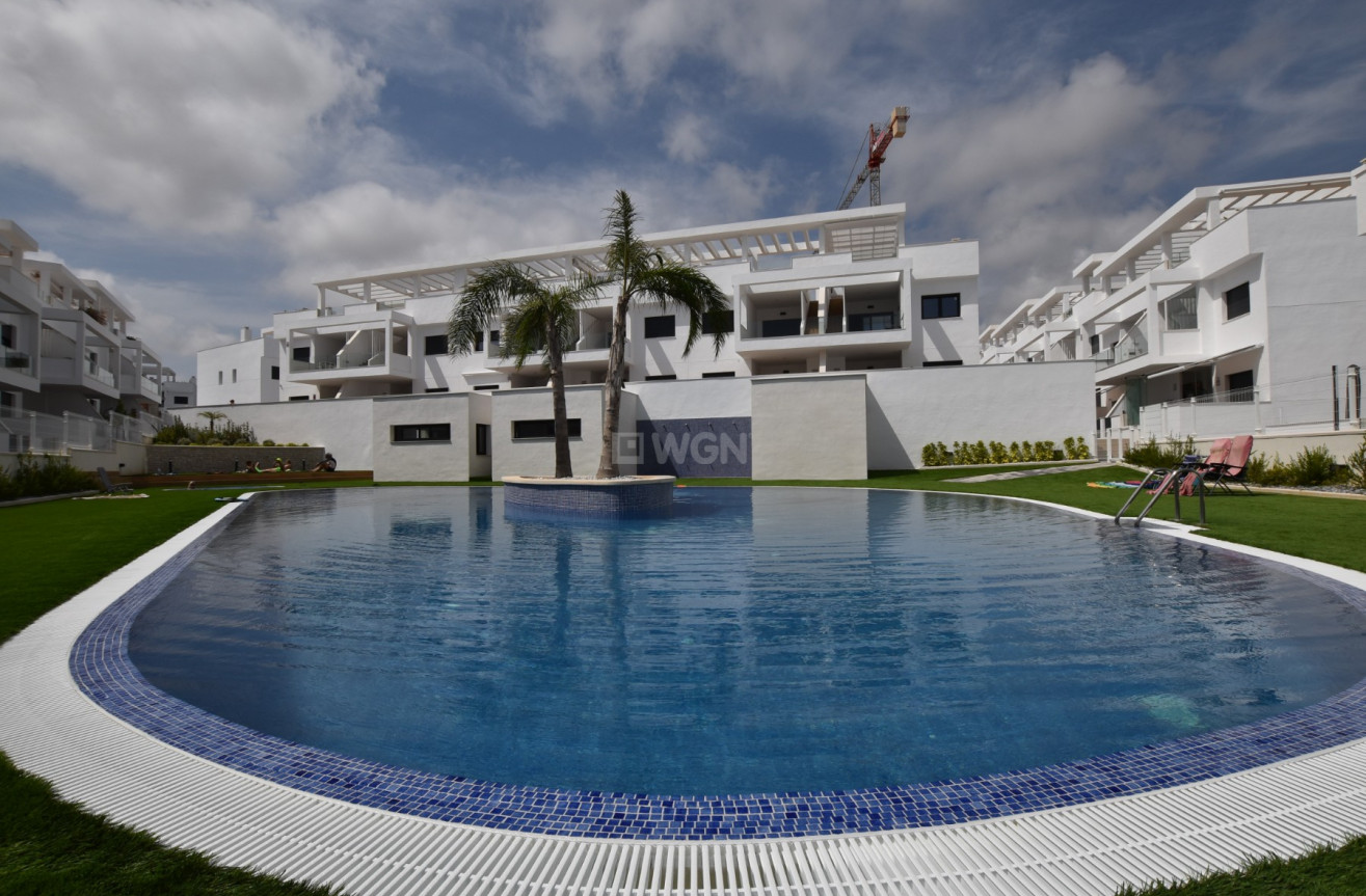 Odsprzedaż - Mieszkanie w bloku - Torrevieja - Costa Blanca