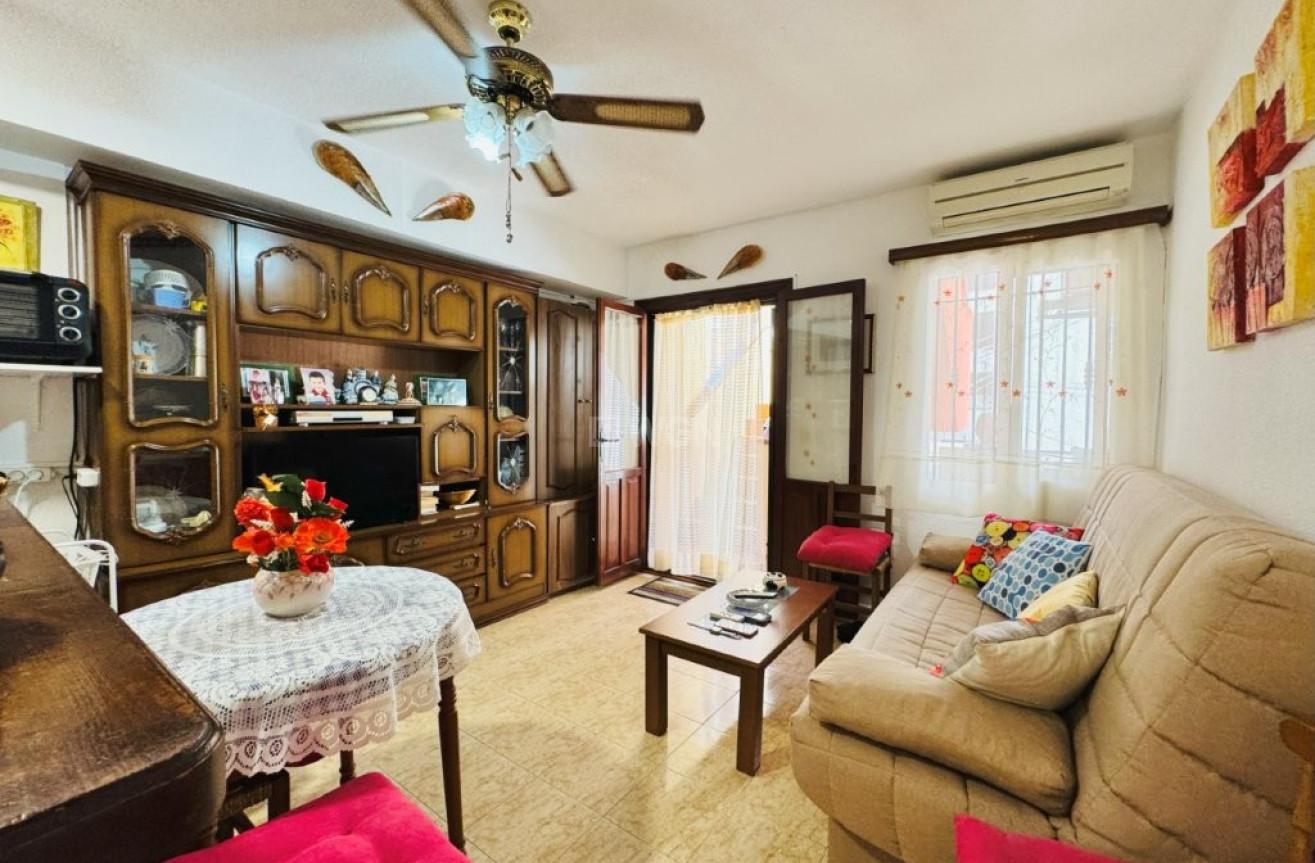 Resale - Apartment / flat - La Mata - Costa Blanca