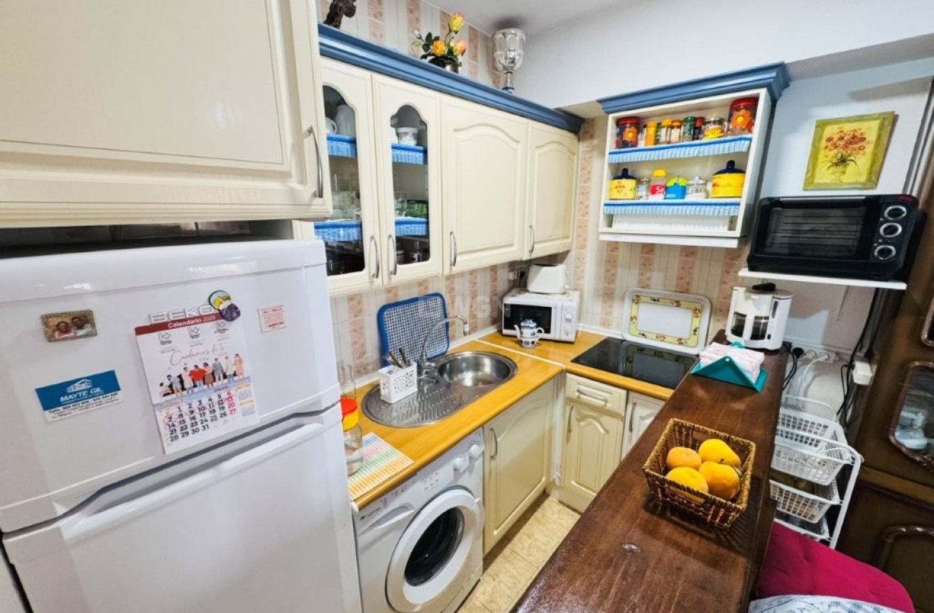 Resale - Apartment / flat - La Mata - Costa Blanca