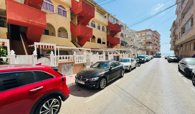 Resale - Apartment / flat - La Mata - Costa Blanca