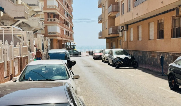 Resale - Apartment / flat - La Mata - Costa Blanca