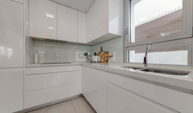 Resale - Villa - El Raso - Guardamar del Segura