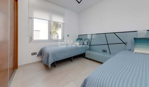 Resale - Villa - El Raso - Guardamar del Segura