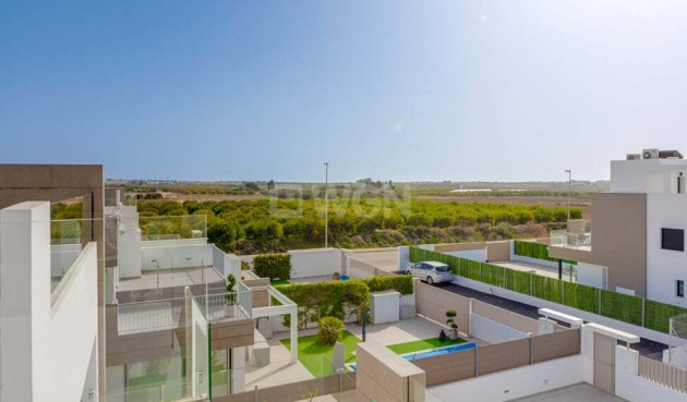 Resale - Villa - El Raso - Guardamar del Segura