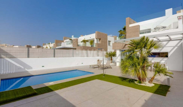 Resale - Villa - El Raso - Guardamar del Segura