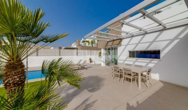 Resale - Villa - El Raso - Guardamar del Segura