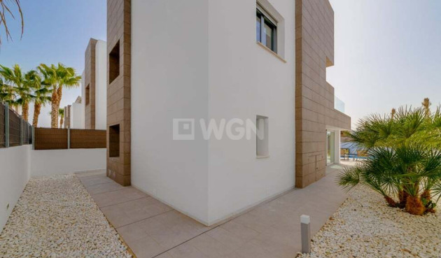 Resale - Villa - El Raso - Guardamar del Segura