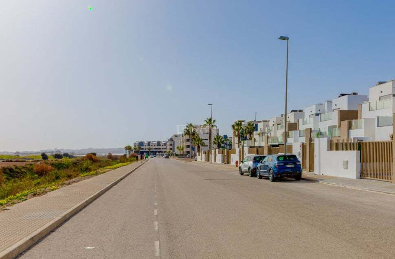 Resale - Villa - El Raso - Guardamar del Segura