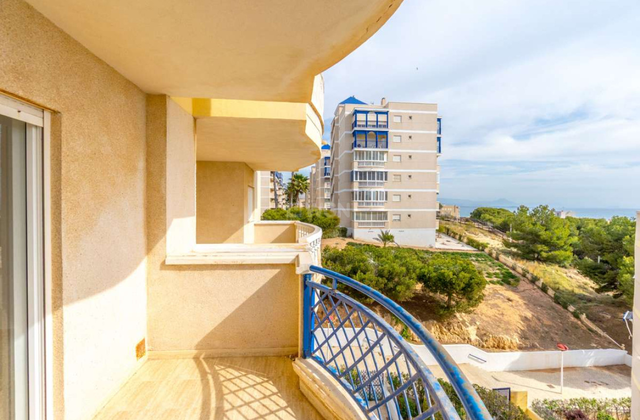 Resale - Apartment / flat - Arenales del Sol - Costa Blanca