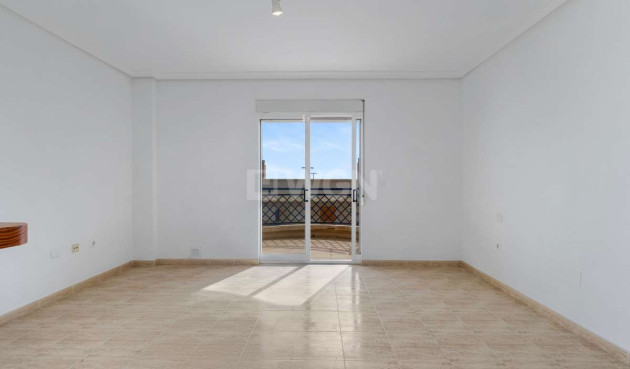 Resale - Apartment / flat - Arenales del Sol - Costa Blanca