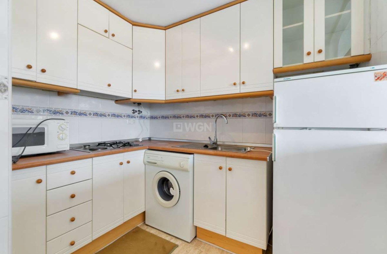 Resale - Apartment / flat - Arenales del Sol - Costa Blanca