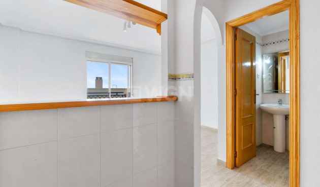 Resale - Apartment / flat - Arenales del Sol - Costa Blanca