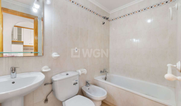 Resale - Apartment / flat - Arenales del Sol - Costa Blanca