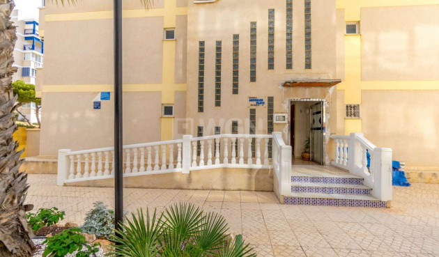 Resale - Apartment / flat - Arenales del Sol - Costa Blanca