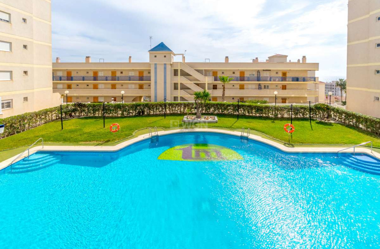 Resale - Apartment / flat - Arenales del Sol - Costa Blanca