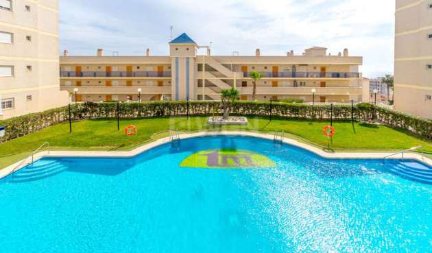 Resale - Apartment / flat - Arenales del Sol - Costa Blanca