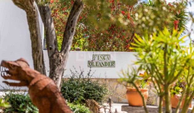 Odsprzedaż - Villa - Murla - Inland