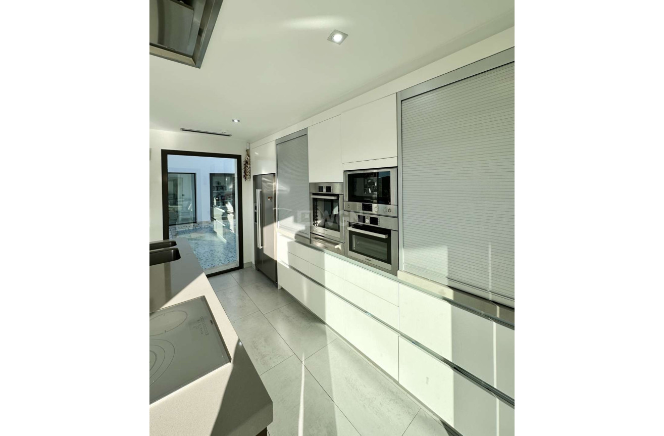 Odsprzedaż - Villa - Jávea - Costa Blanca