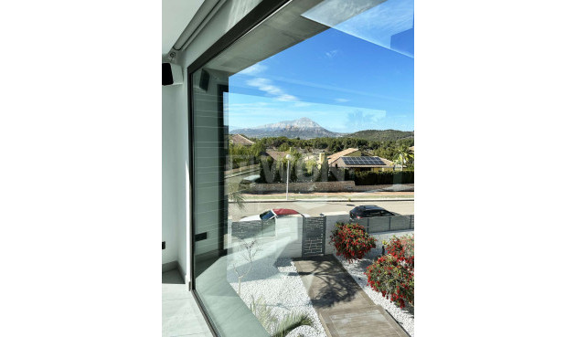 Odsprzedaż - Villa - Jávea - Costa Blanca