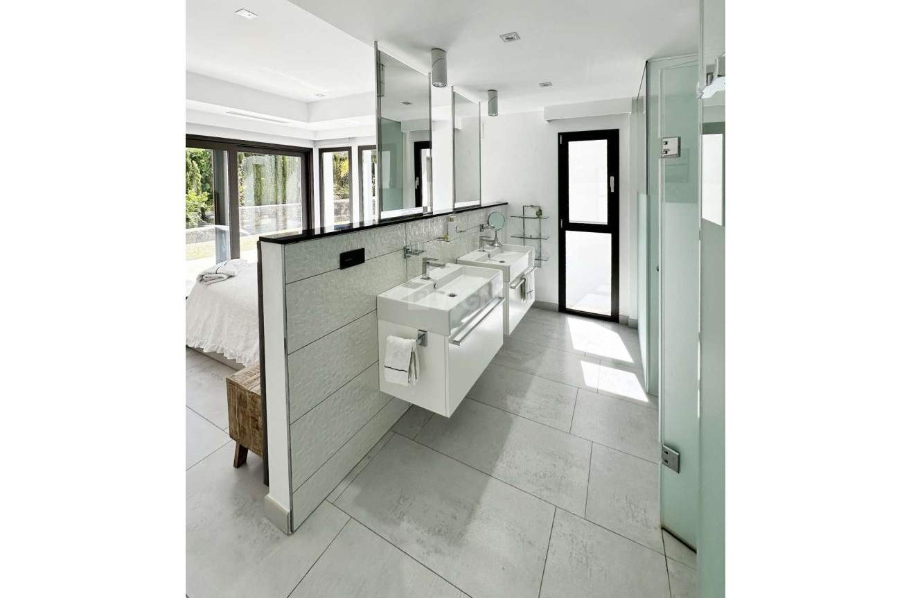 Odsprzedaż - Villa - Jávea - Costa Blanca