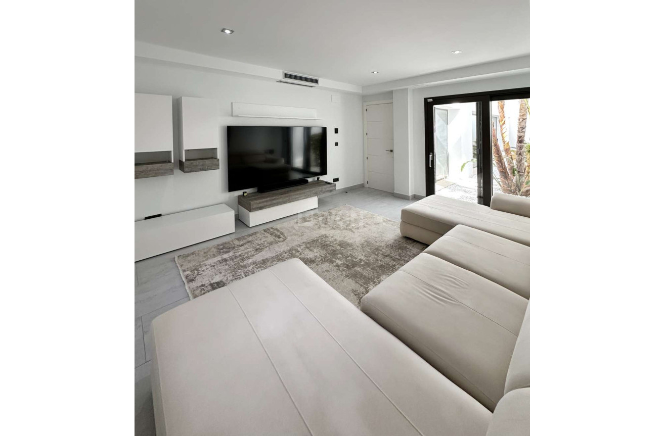 Odsprzedaż - Villa - Jávea - Costa Blanca