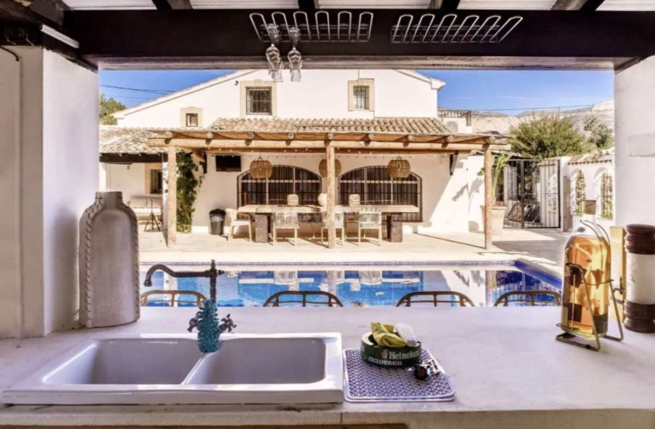 Odsprzedaż - Villa - Jesus Pobre - Inland