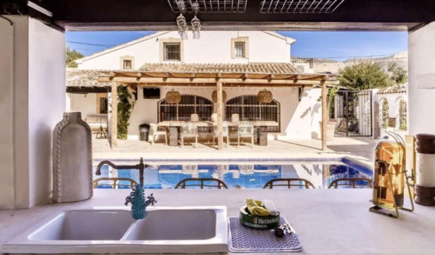 Odsprzedaż - Villa - Jesus Pobre - Inland